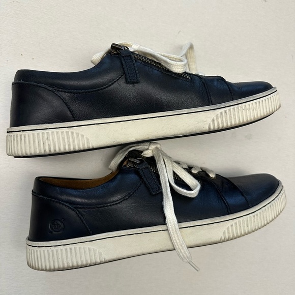 Born Paloma Leather Sneaker Women size 9 Black 2 Side Zippers - Picture 3 of 6